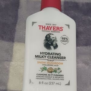 Thayers Hydrating Milky Cleanser - White and Red